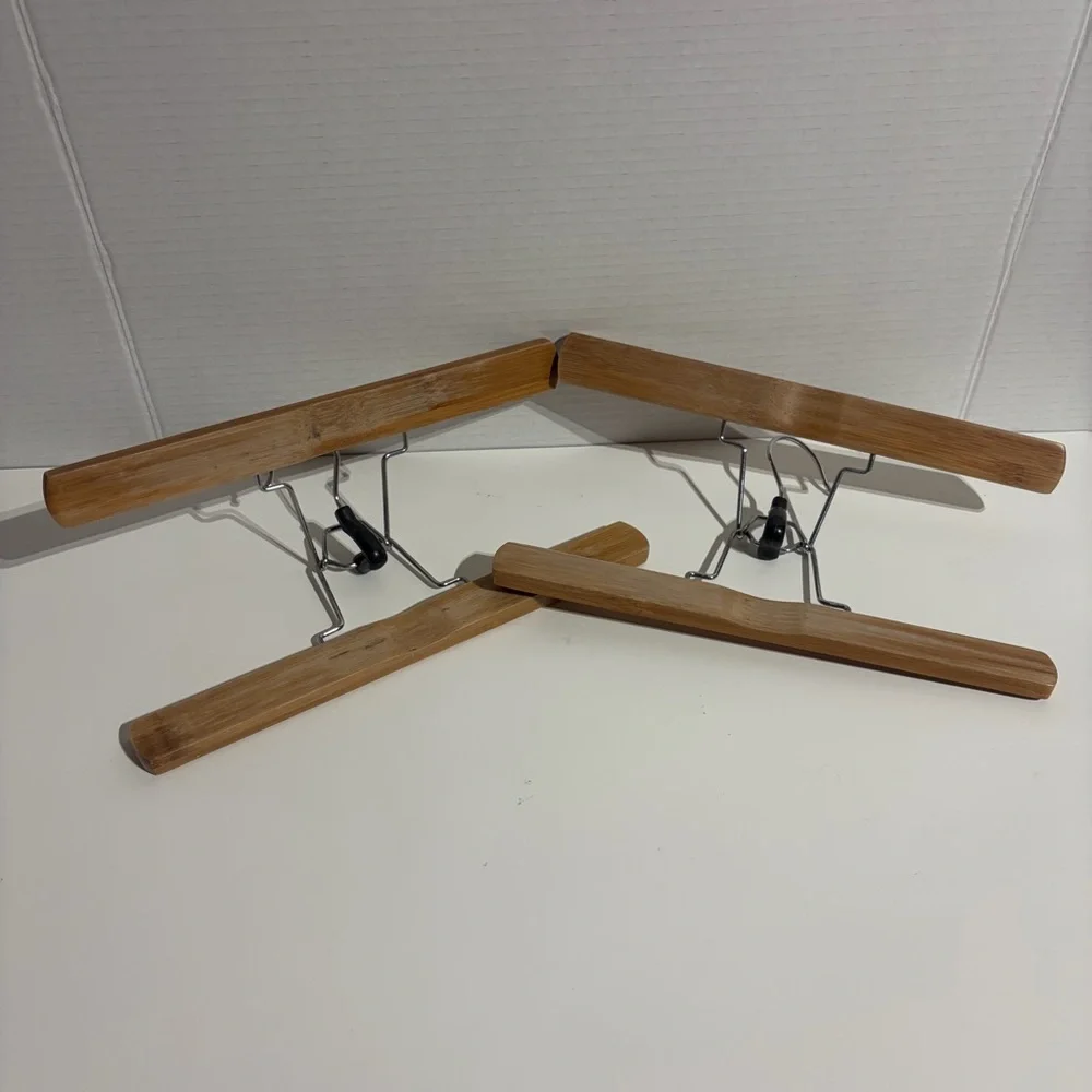 Lot 2 Wooden Clamp Hangers Hanger Pants Skirt Natural Wood Metal Hook